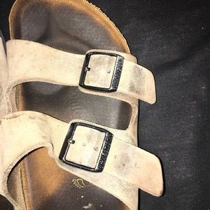 Birkenstock Shoes - Tan Birkenstock Arizona sandals Birkenstock Shoes - Tan Birkenstock Arizona sandals